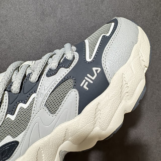 FILA FERN Fern Grass White Navy Low-Top Dad Shoe view 9