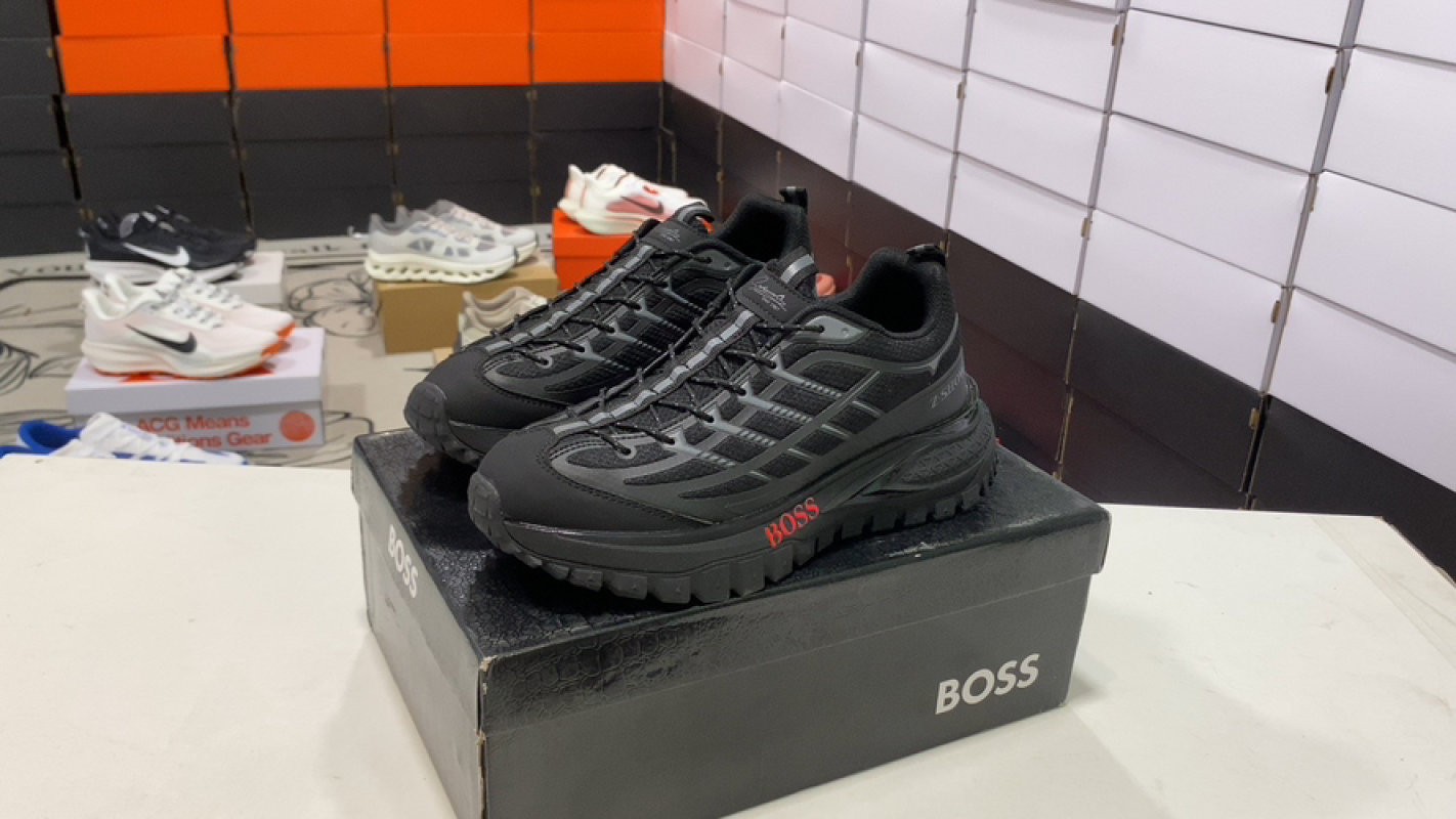 Hugo Boss Rib Runner Black Sneaker UA Replica