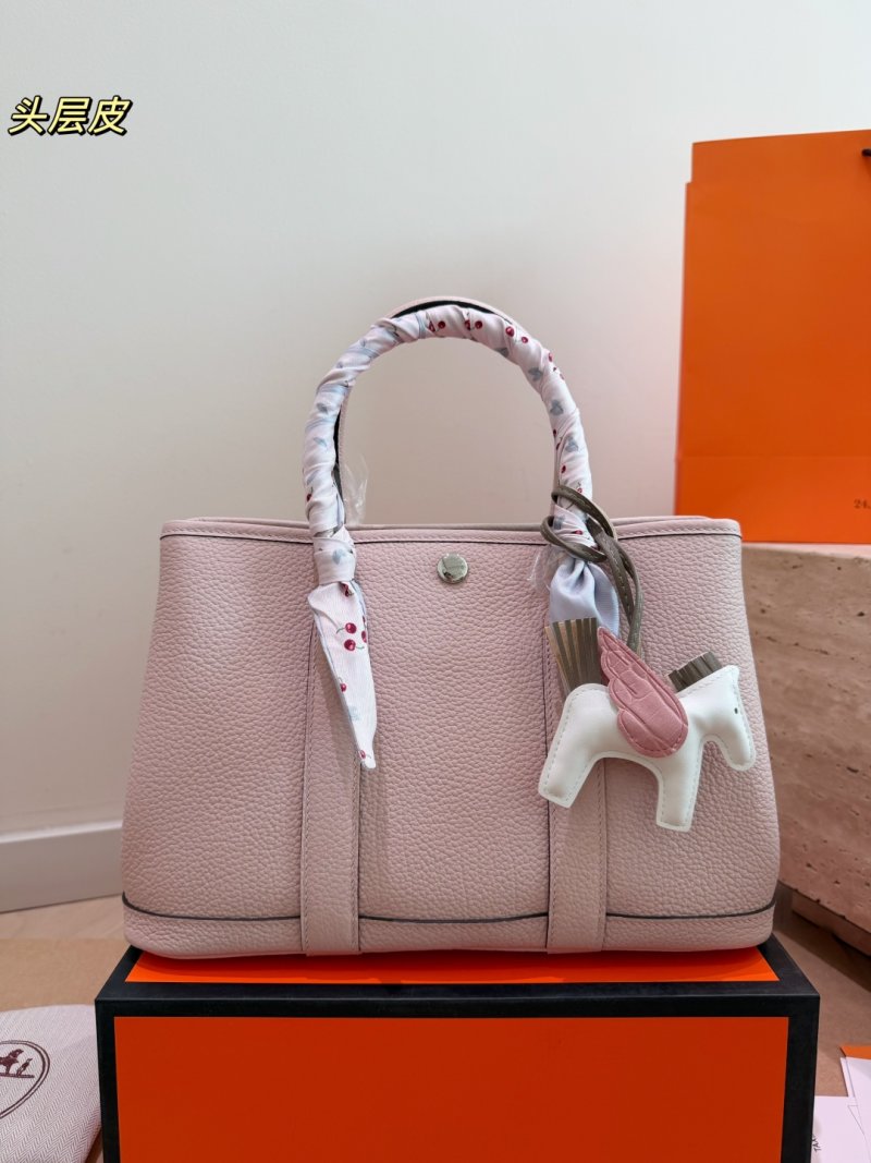 Hermès Garden Party 30cm Taurillon Clemence Tote Bag Gold view