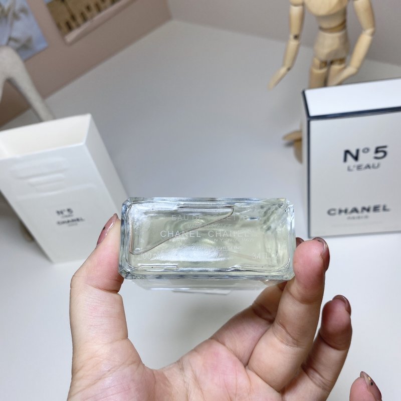 CHANEL No. 5 L'Eau 100ml Replica Fragrance view