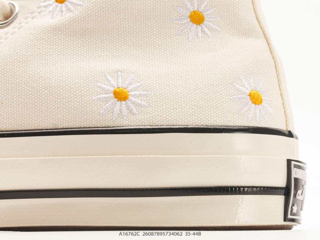Converse Chuck 70 Daisy Embroidery High Top Canvas Cream view
