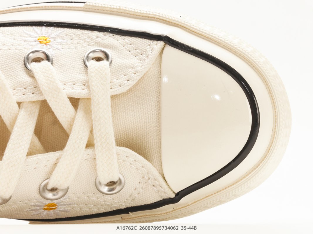 Converse Chuck 70 Daisy Embroidery High Top Canvas Cream view
