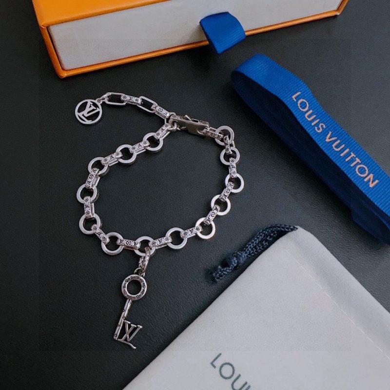 Louis Vuitton LV Charm Silver Chain Bracelet Replica