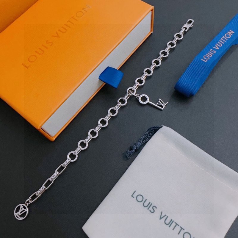Louis Vuitton LV Charm Silver Chain Bracelet Replica view