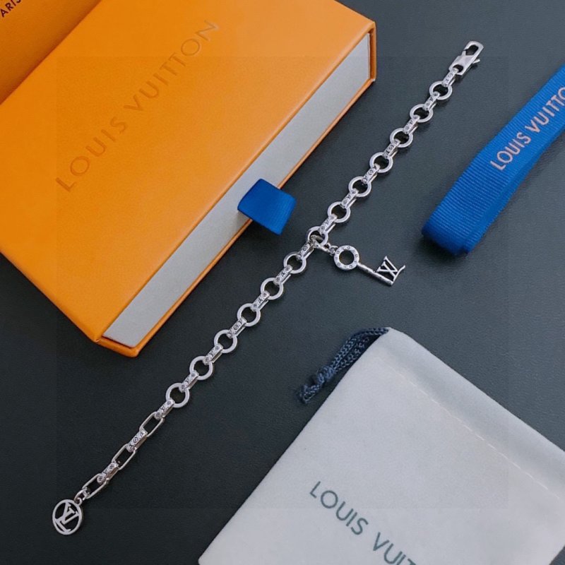 Louis Vuitton LV Charm Silver Chain Bracelet Replica view