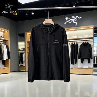 Arc'teryx Unisex Lightweight Hooded Sunprotection Windshirt Gold view 4
