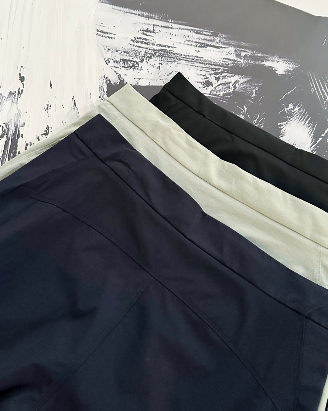 Arc'teryx Unisex Bonded Casual Shorts Black / Navy / Khaki view