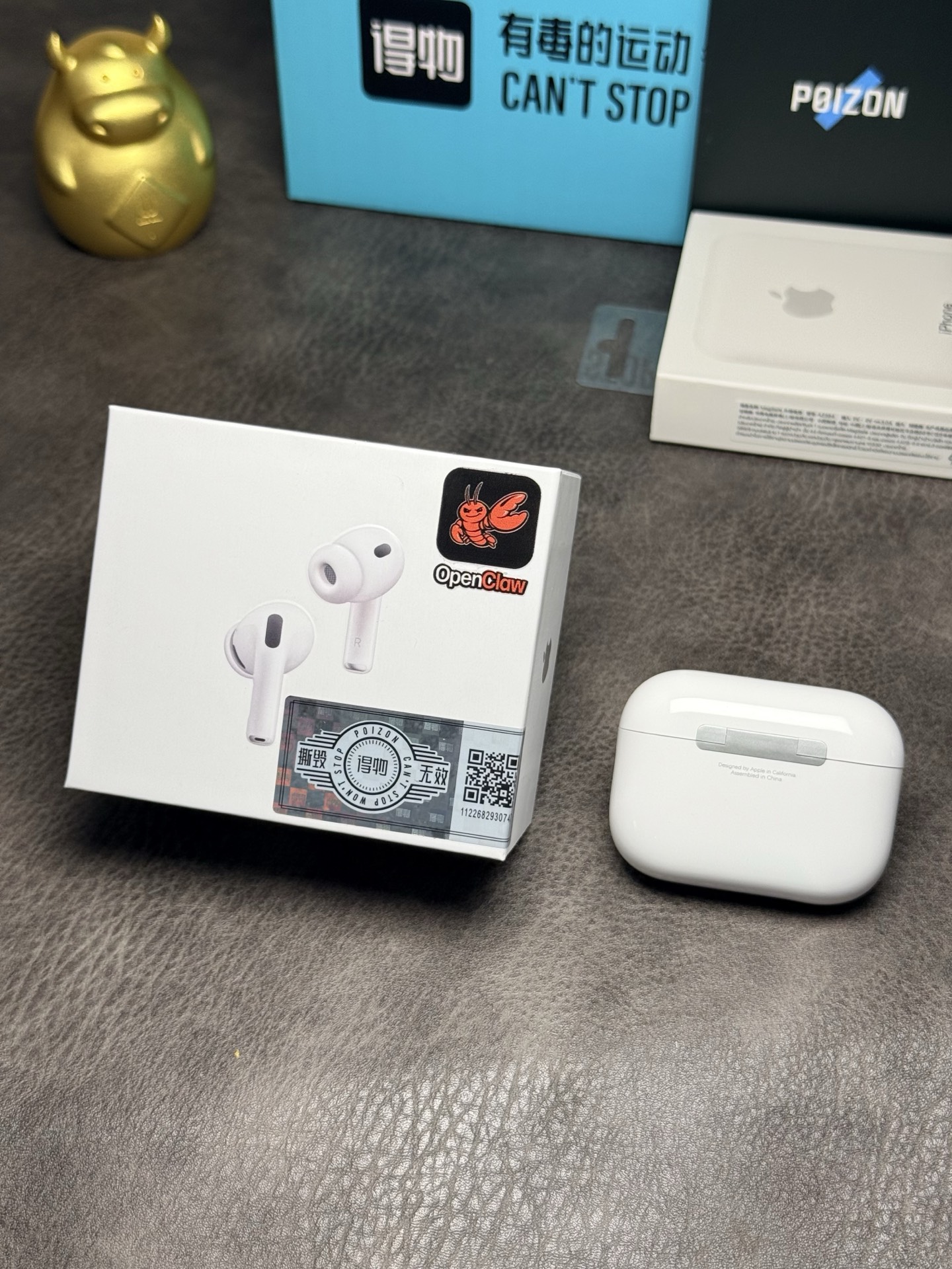 Apple AirPods Pro 3 White view