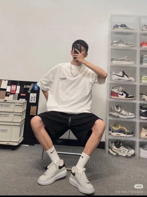 Balenciaga Cola Embroidered Short-Sleeve T-Shirt view 5