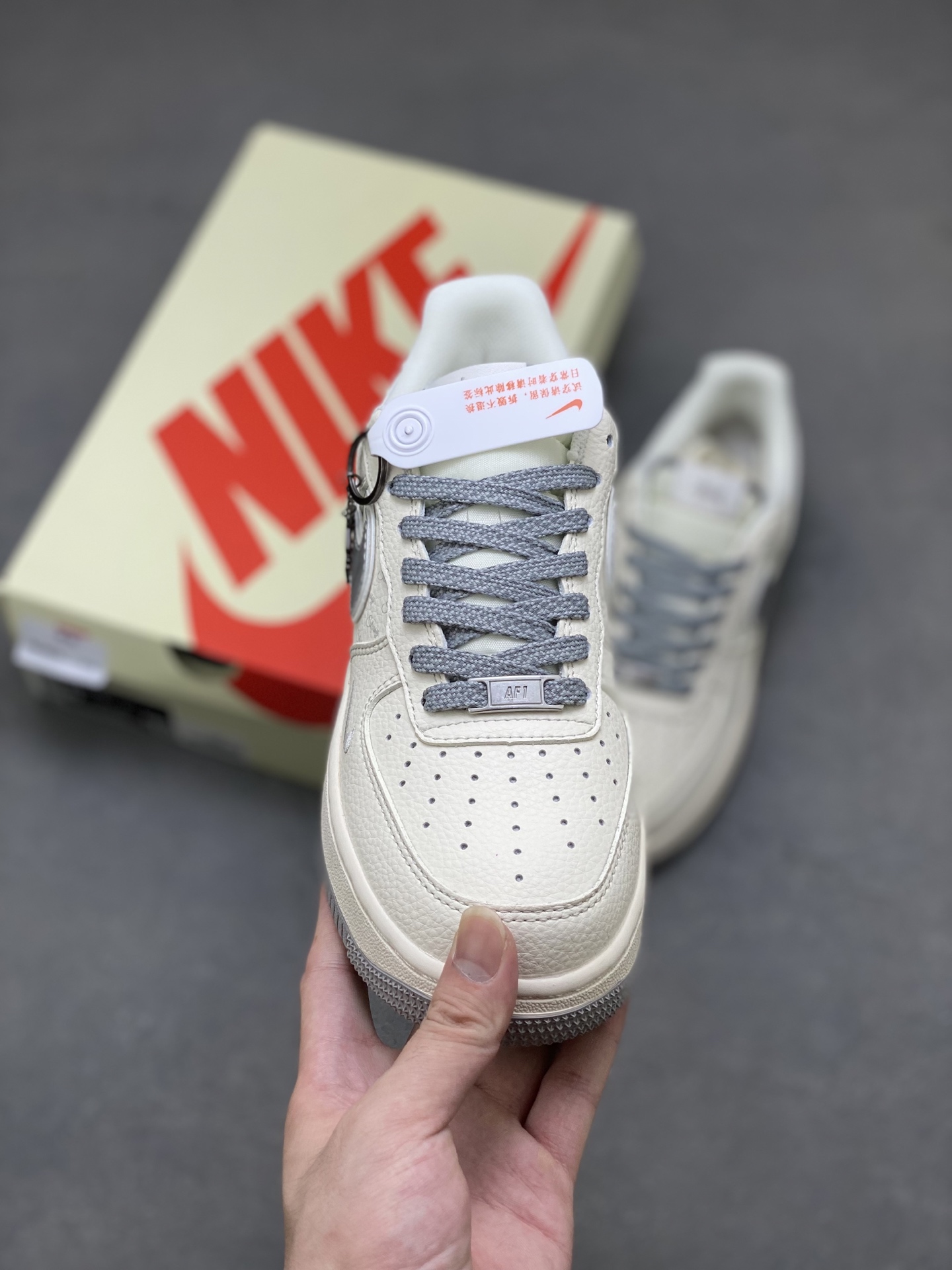 Nike Air Force 1 07 Low Stussy Grey Silver Swoosh view