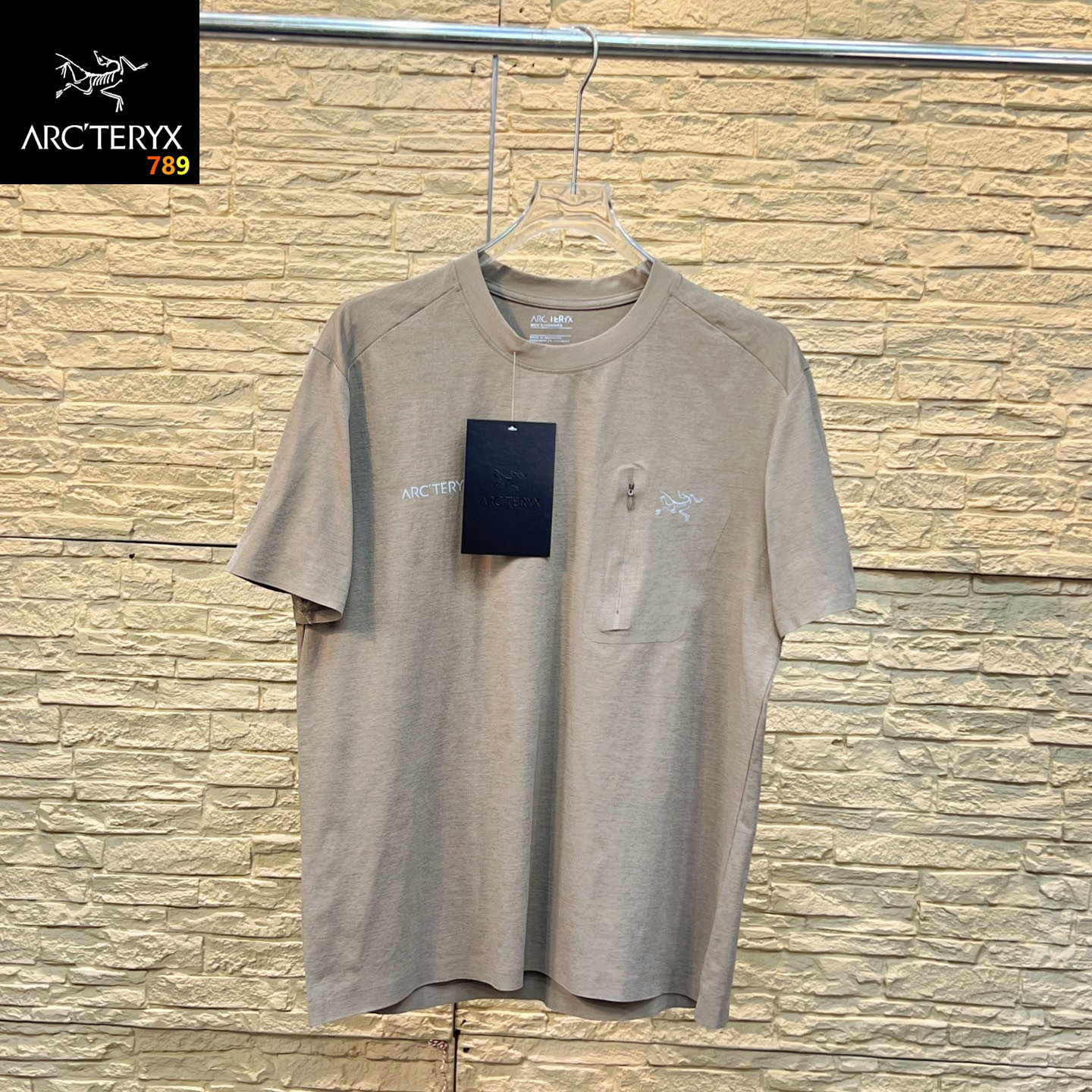 Arc'teryx Men's Quick-Dry Casual Outdoor T-Shirt view