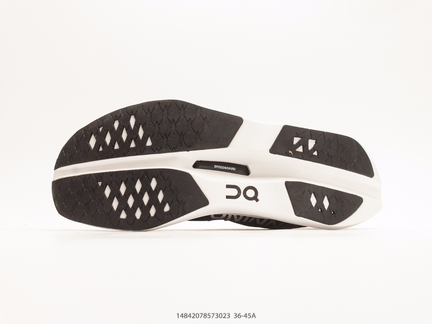 On Cloudhorizon 2 Mid Trail Black view