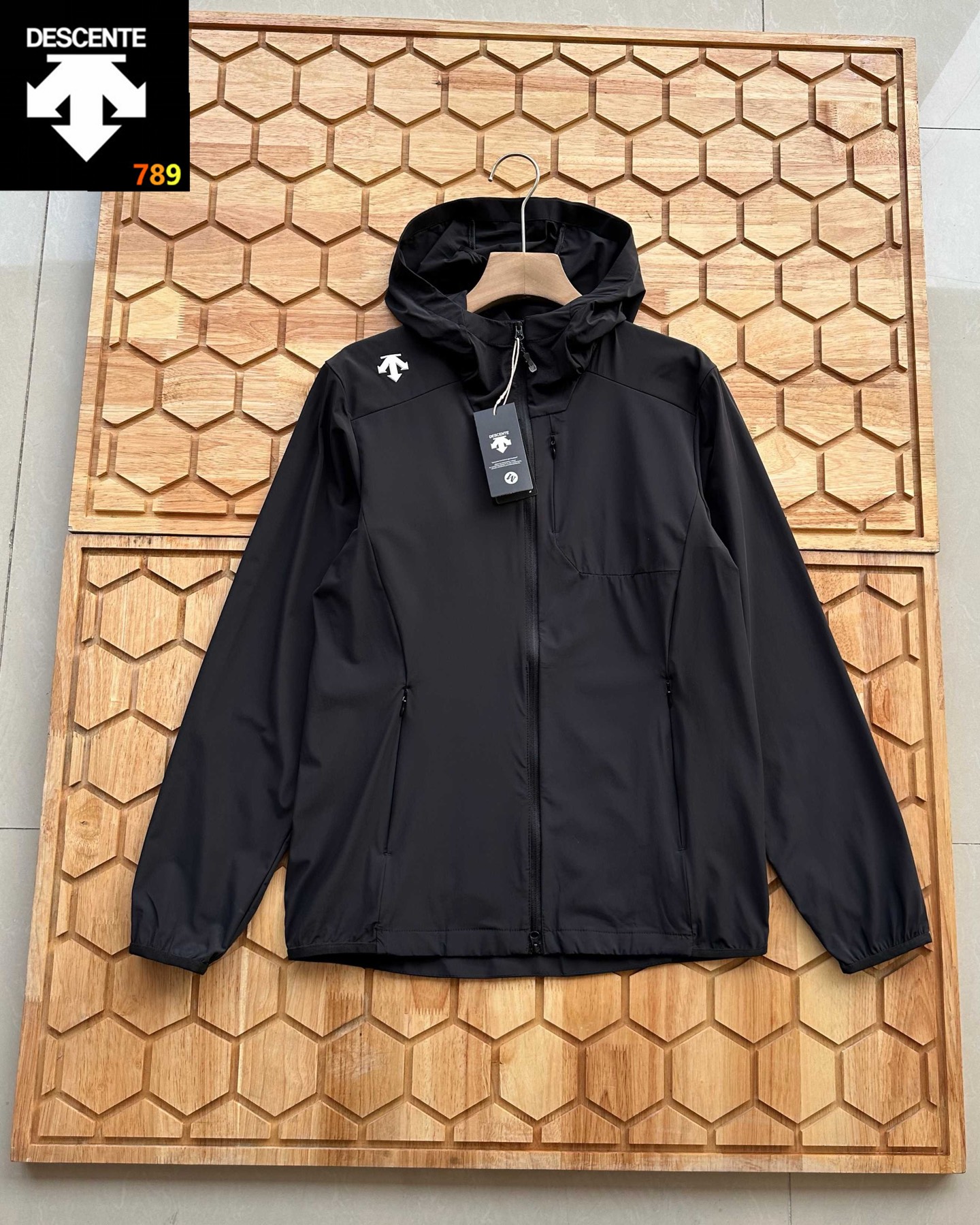 Descente Men's Long-Sleeve Sun-Protection Outdoor Shirt Summer 2025 view