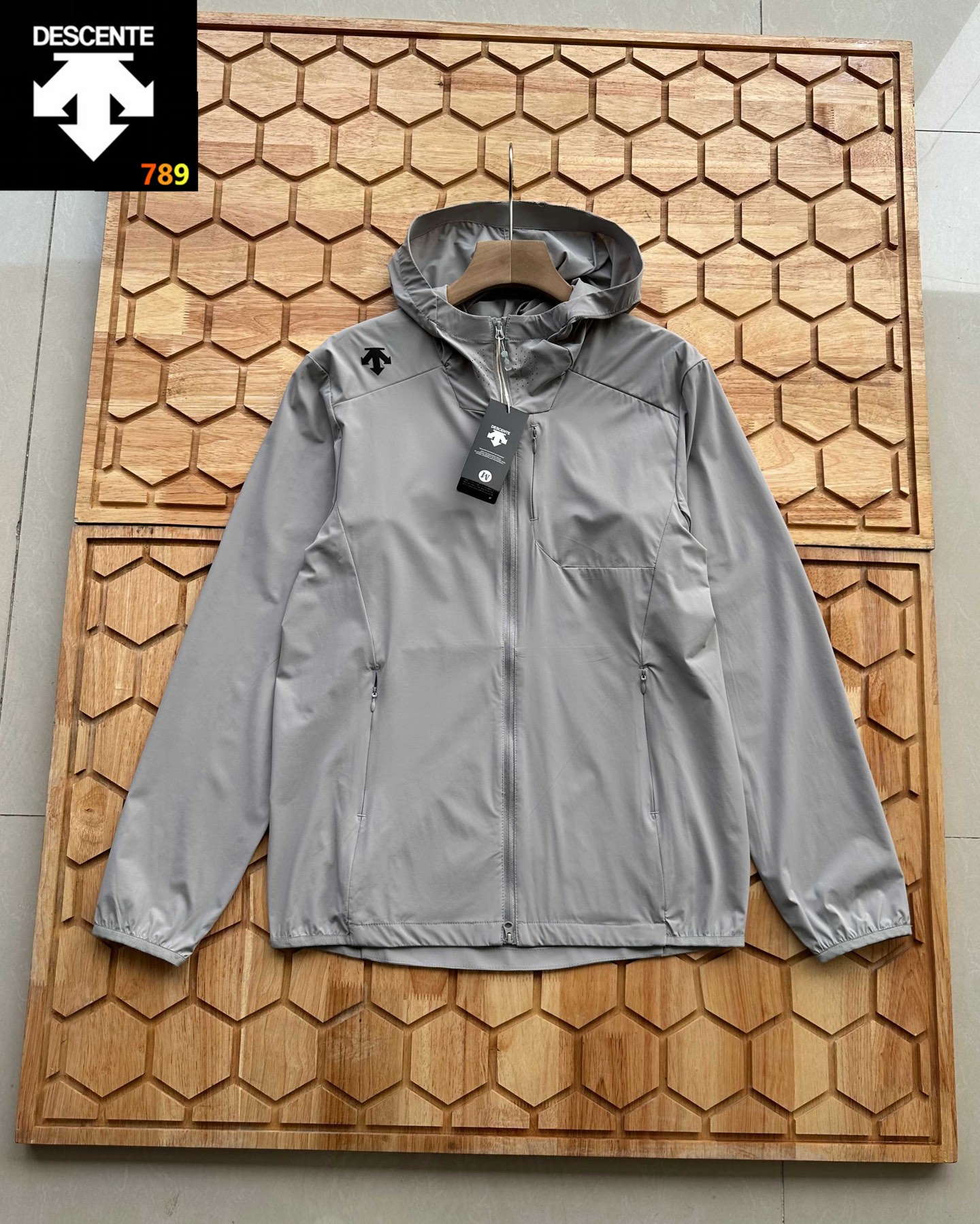 Descente Men's Long-Sleeve Sun-Protection Outdoor Shirt Summer 2025 view