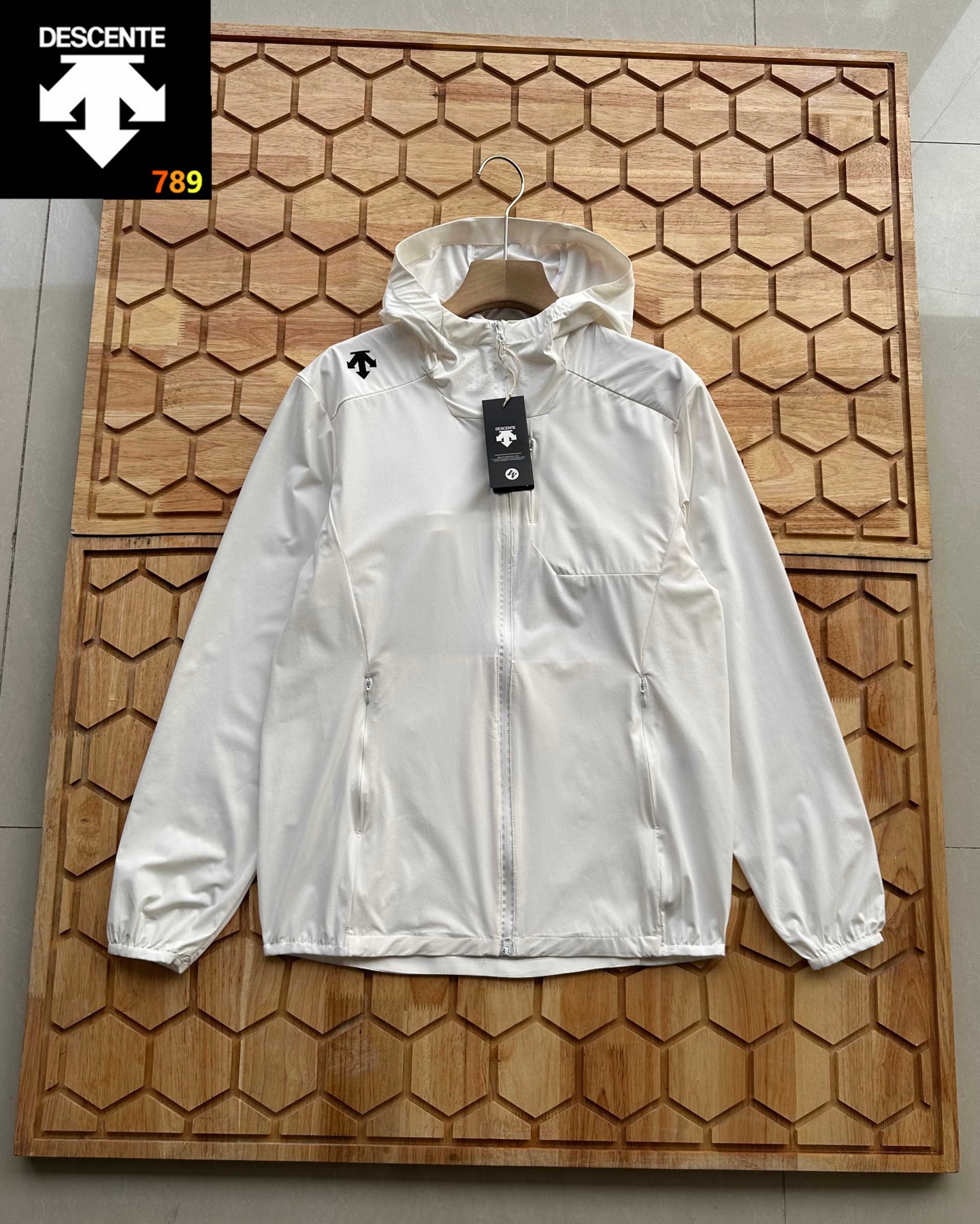 Descente Men's Long-Sleeve Sun-Protection Outdoor Shirt Summer 2025 view