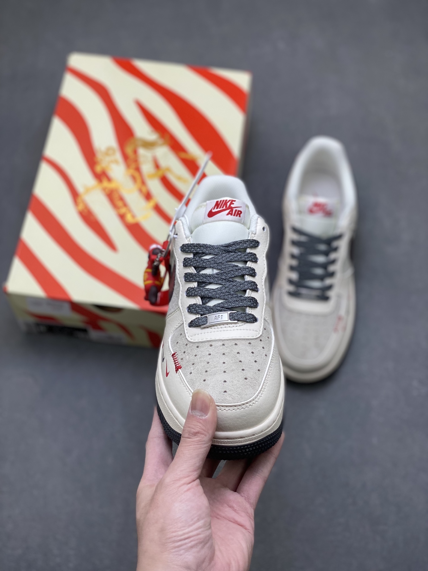 Nike Air Force 1 '07 Low White Sail view