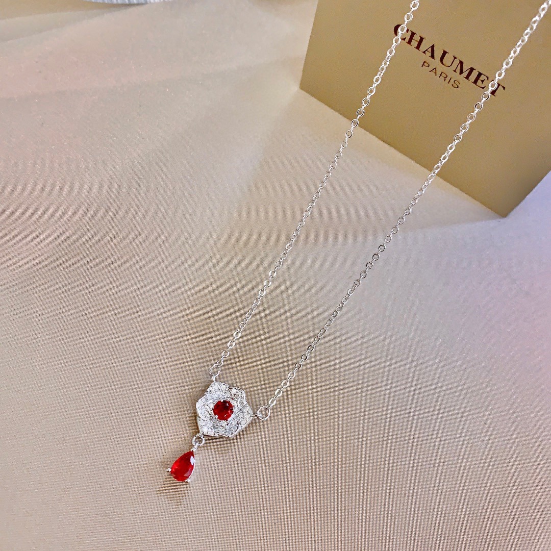 Chaumet Bee My Love Honeycomb Necklace Rose Gold White Gold (AB15882) view
