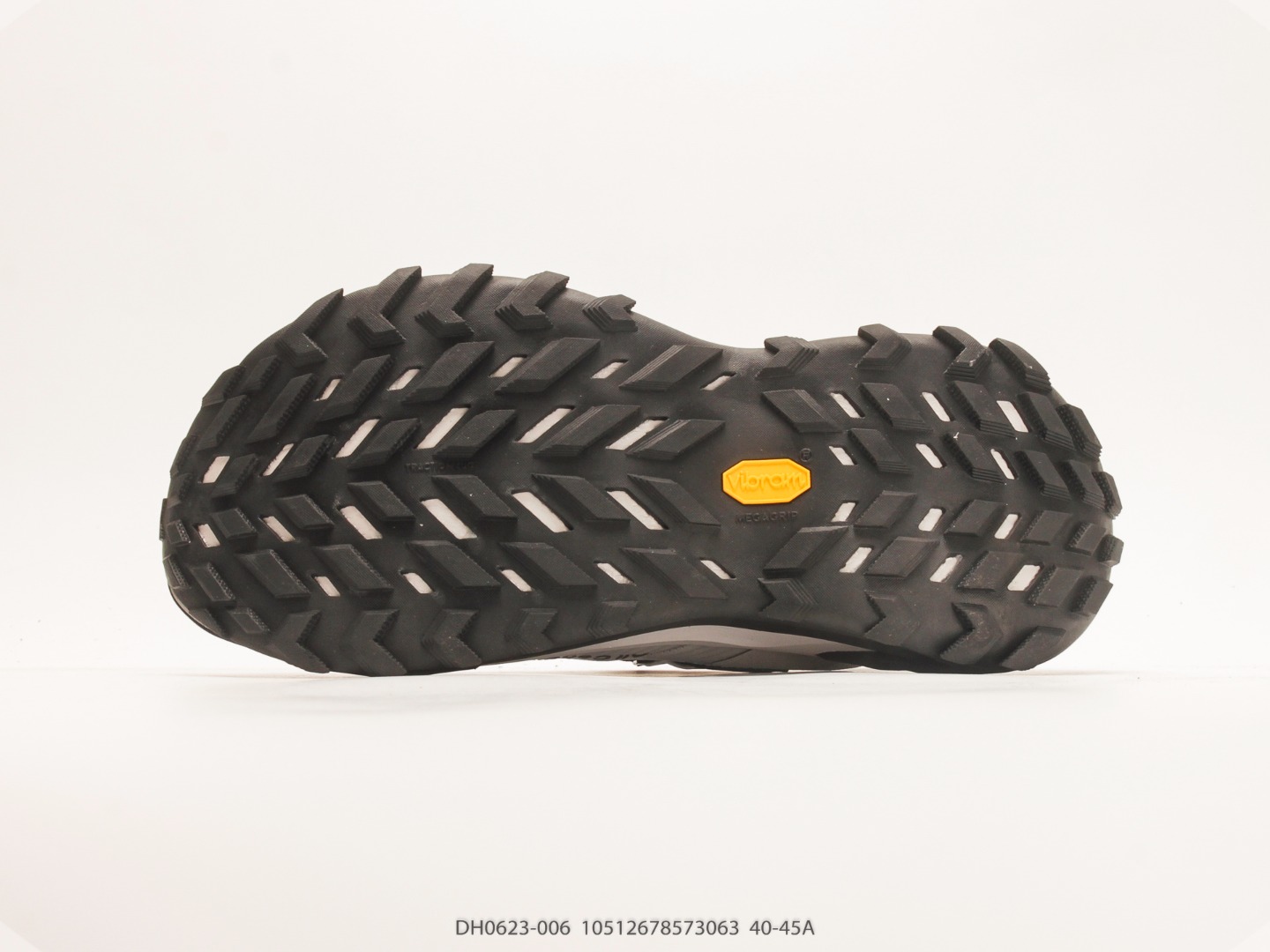 Nike ACG Mountain Fly GTX SE Dark Smoke Grey view