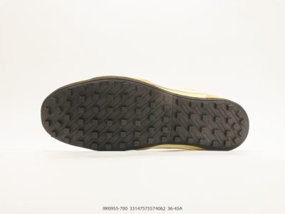 Nike Moon Shoe OG Summit Tan Cream view 4