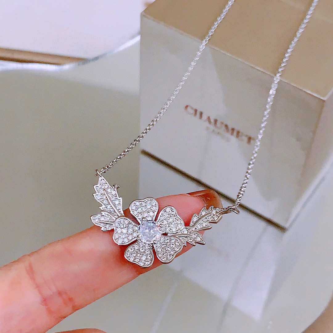 Chaumet Bee My Love High-Carbon Diamond Necklace Rose Gold White Gold (AB15882) view