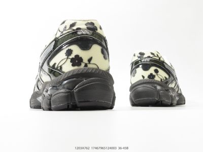 Asics Tiger Gel-Cumulus 16 SSCB Trail Running Sneaker view 6