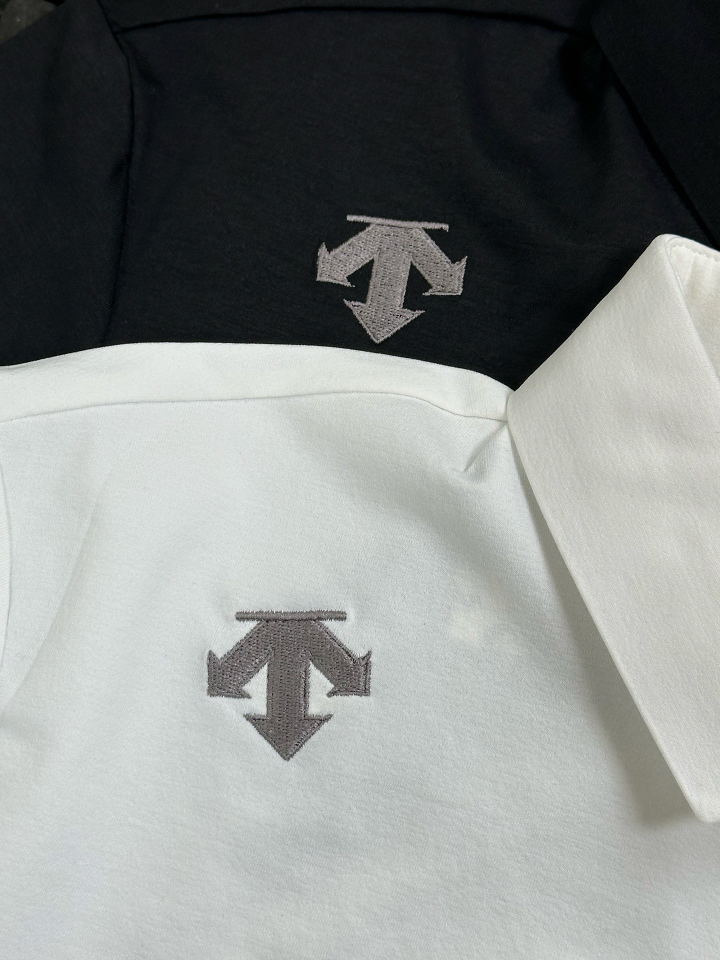 Descente SS26 Antibacterial Quick-Dry Polo Shirt view