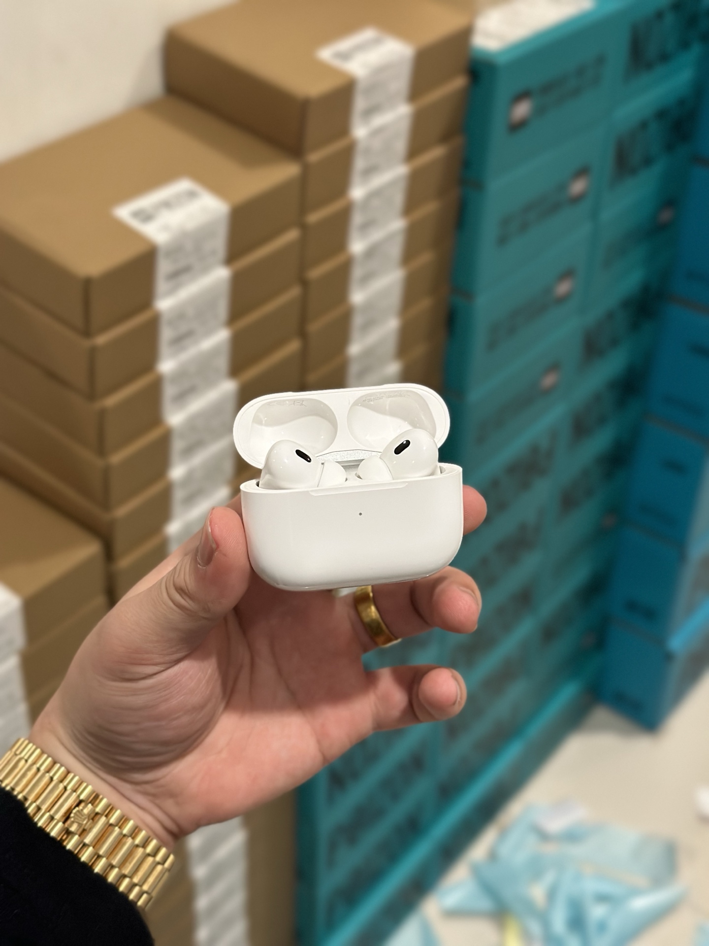 Apple AirPods 4 / AirPods Pro 2 Wholesale Bundle view