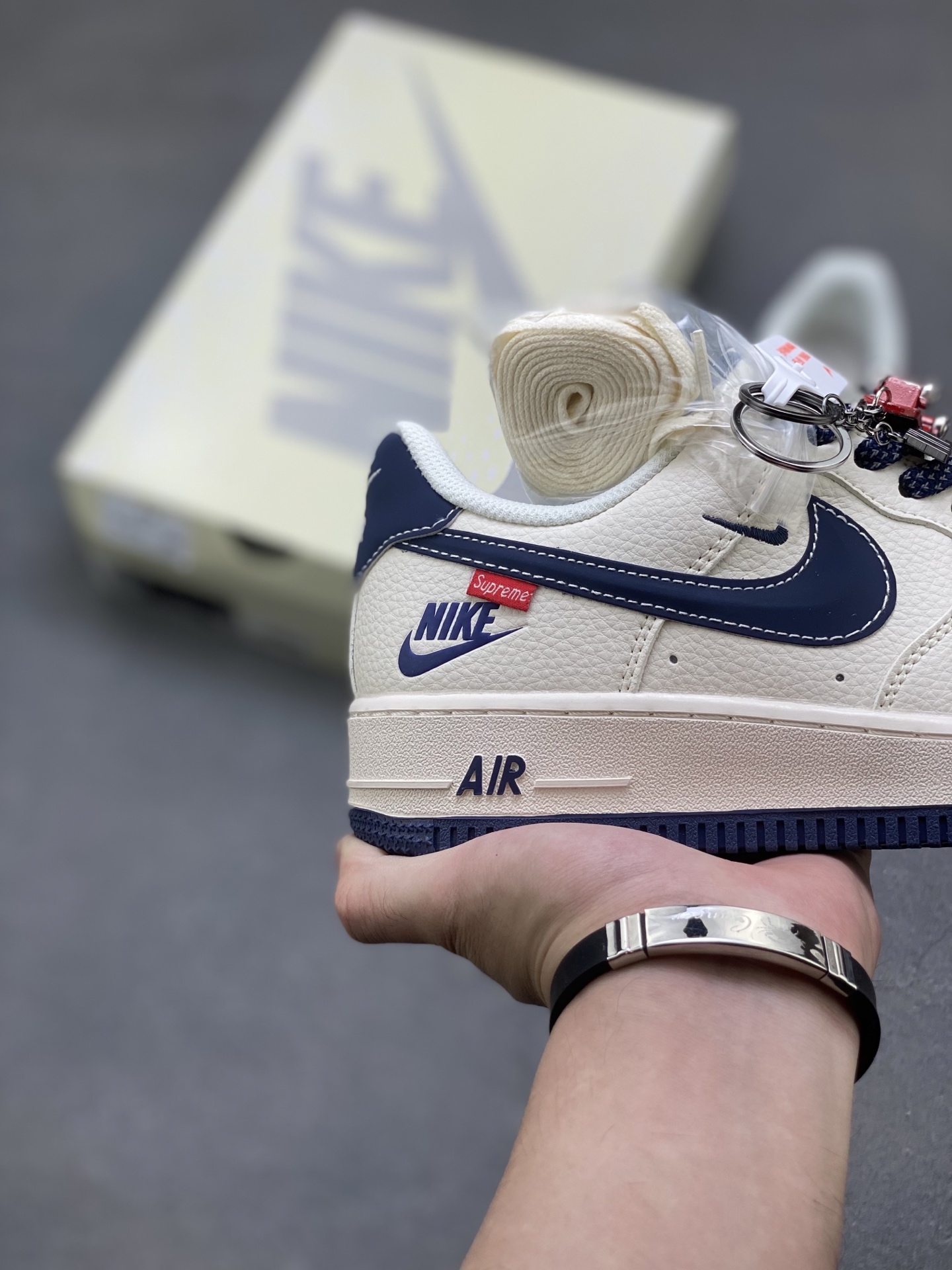 Nike Air Force 1 07 Low Black White view