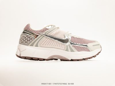 Nike Zoom Vomero 5 Vintage Running Shoe Grey view 2