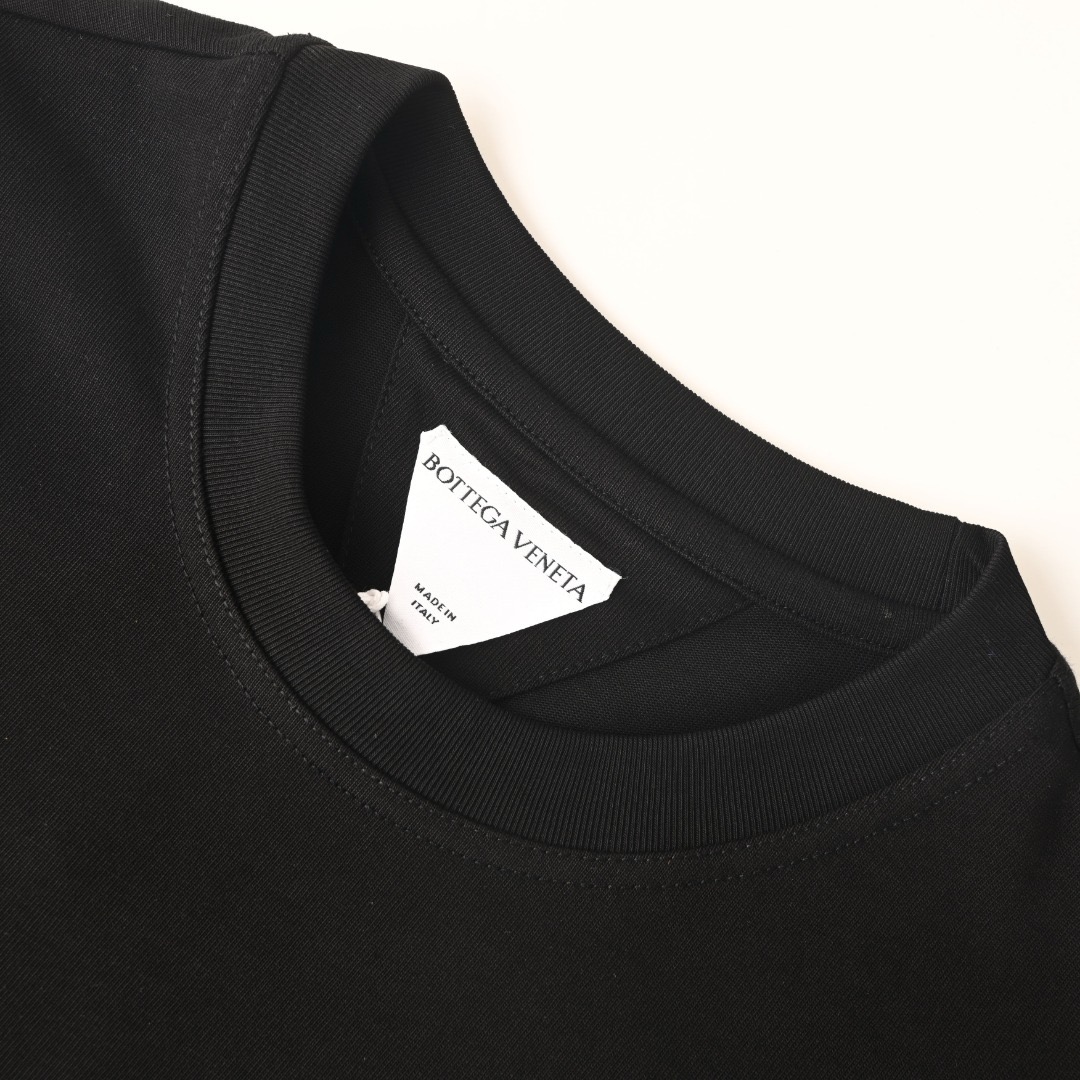 Bottega Veneta Intrecciato Suede-Pocket Drop-Shoulder T-Shirt view