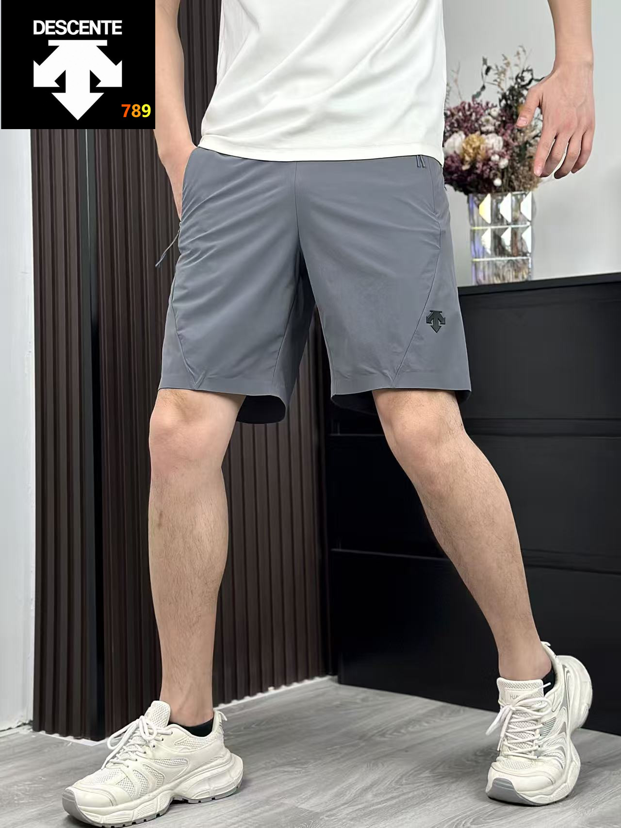 Descente Men's SCHEMATECH Cold-Touch Quick-Dry Sport Shorts view