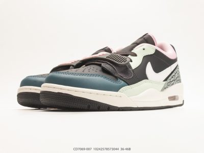 Air Jordan Legacy 312 Low Triple Black view 5