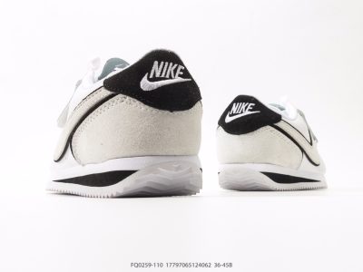 Nike Classic Cortez White Natural view 6