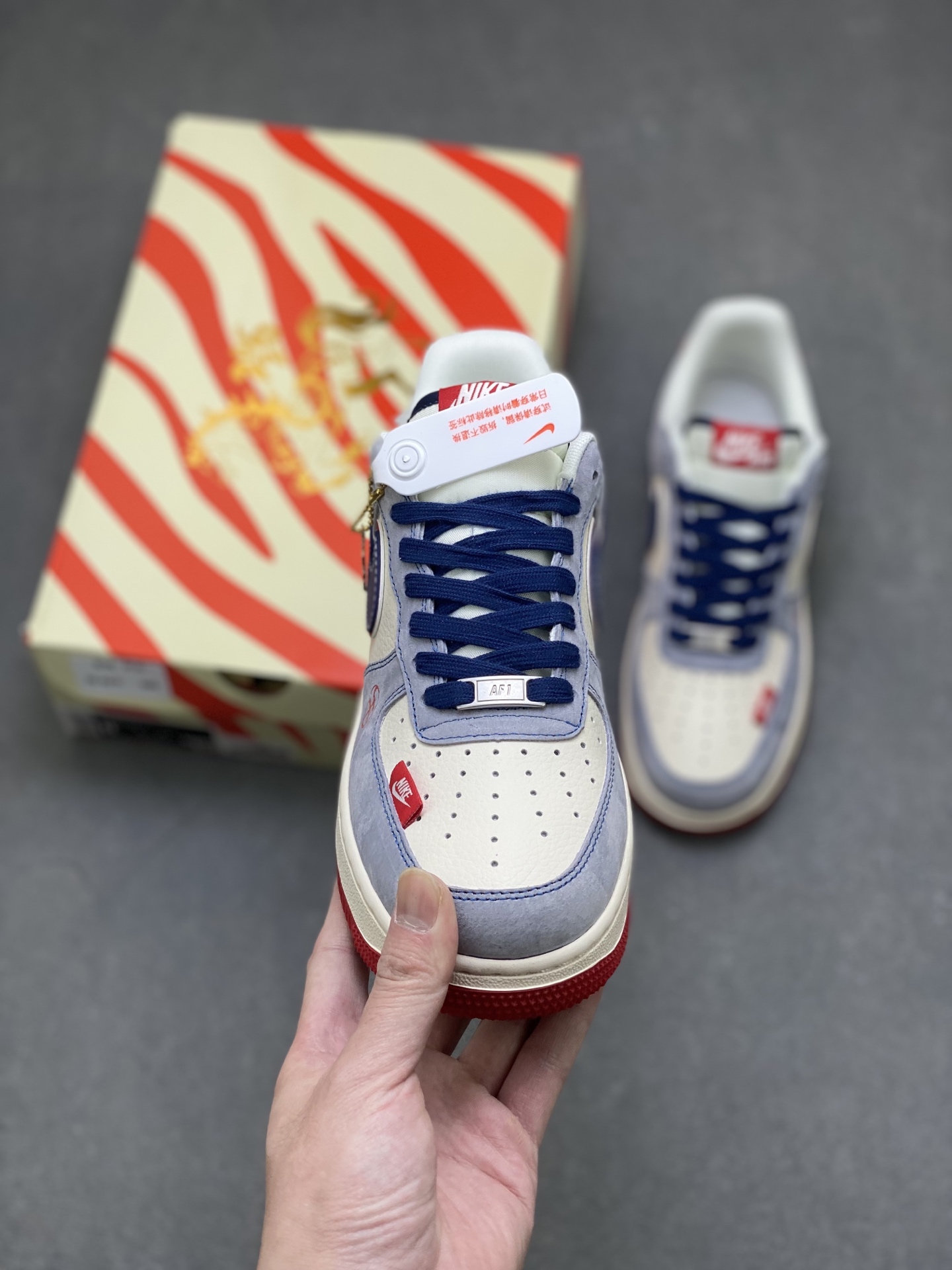 Nike Air Force 1 '07 Low White Navy Red view