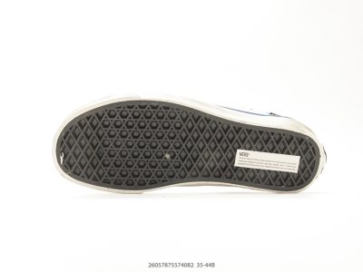 Vans Style 36 Classic Canvas Low view 4