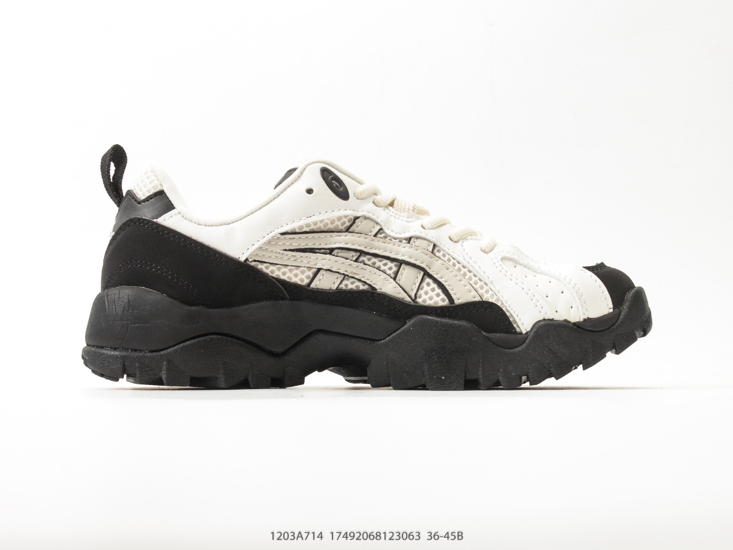 Asics Gel-Cumulus 16 TG Running Sneaker view