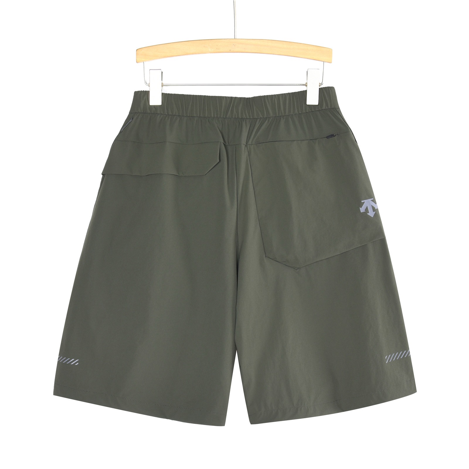 Descente Urban Cycling Woven Quick-Dry Shorts Olive view