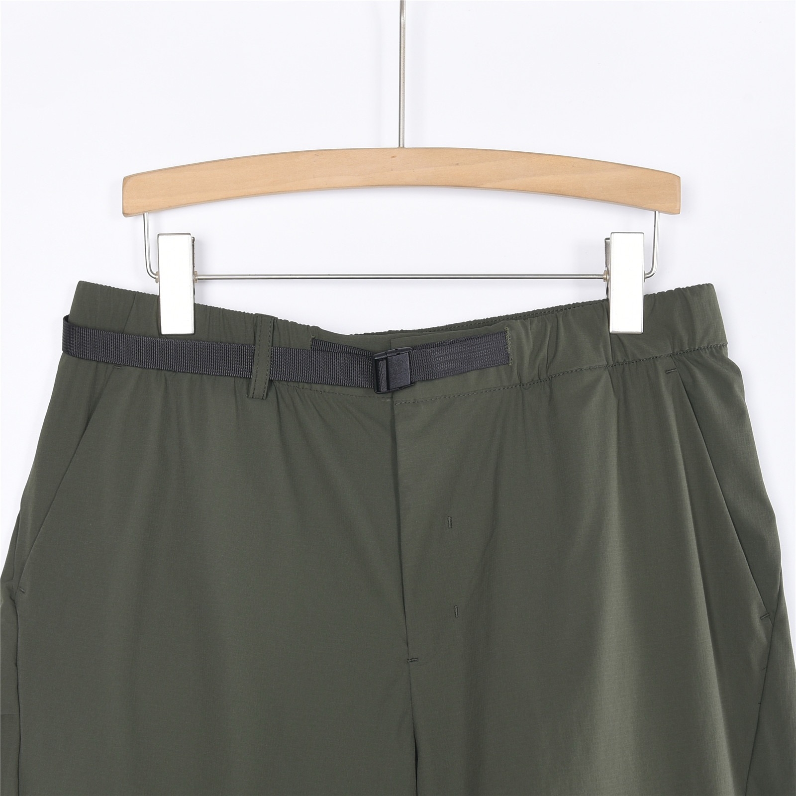 Descente Urban Cycling Woven Quick-Dry Shorts Olive view