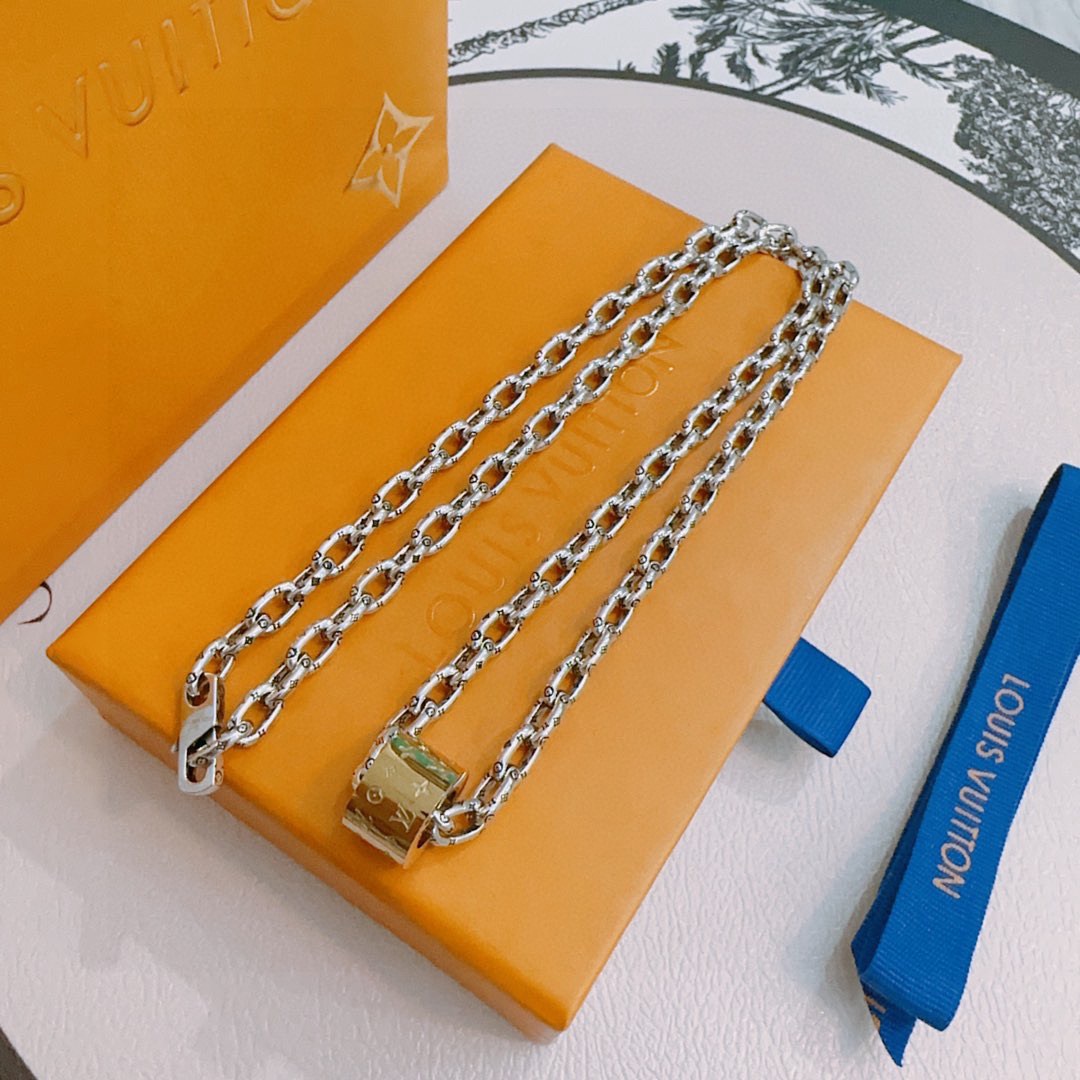 Louis Vuitton Punk Chain Necklace Silver view