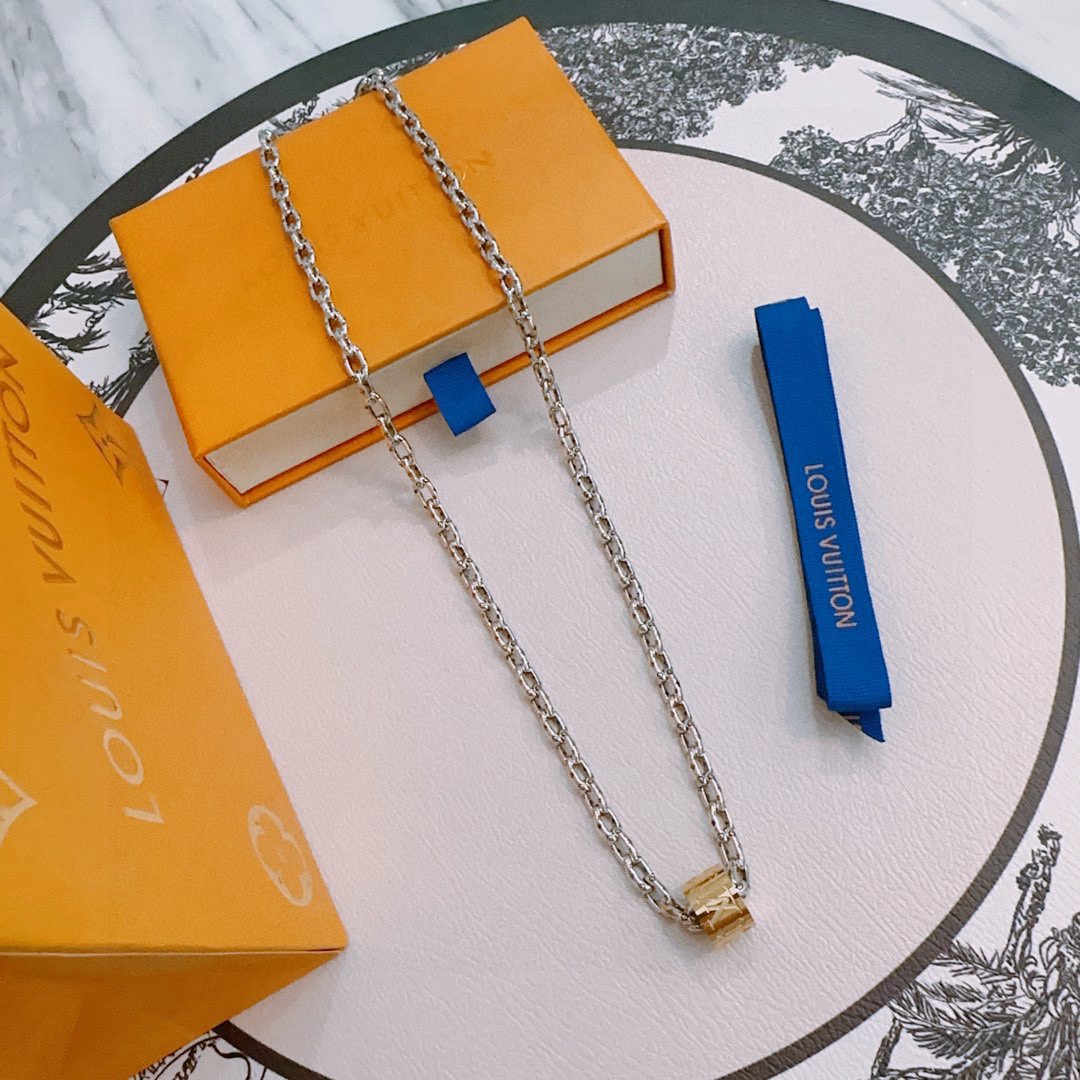 Louis Vuitton Punk Chain Necklace Silver view