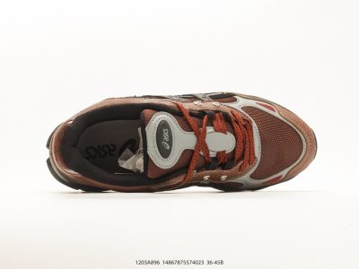 Asics Gel-NYC 2.0 Retro Running Sneaker 1203A896 view 3