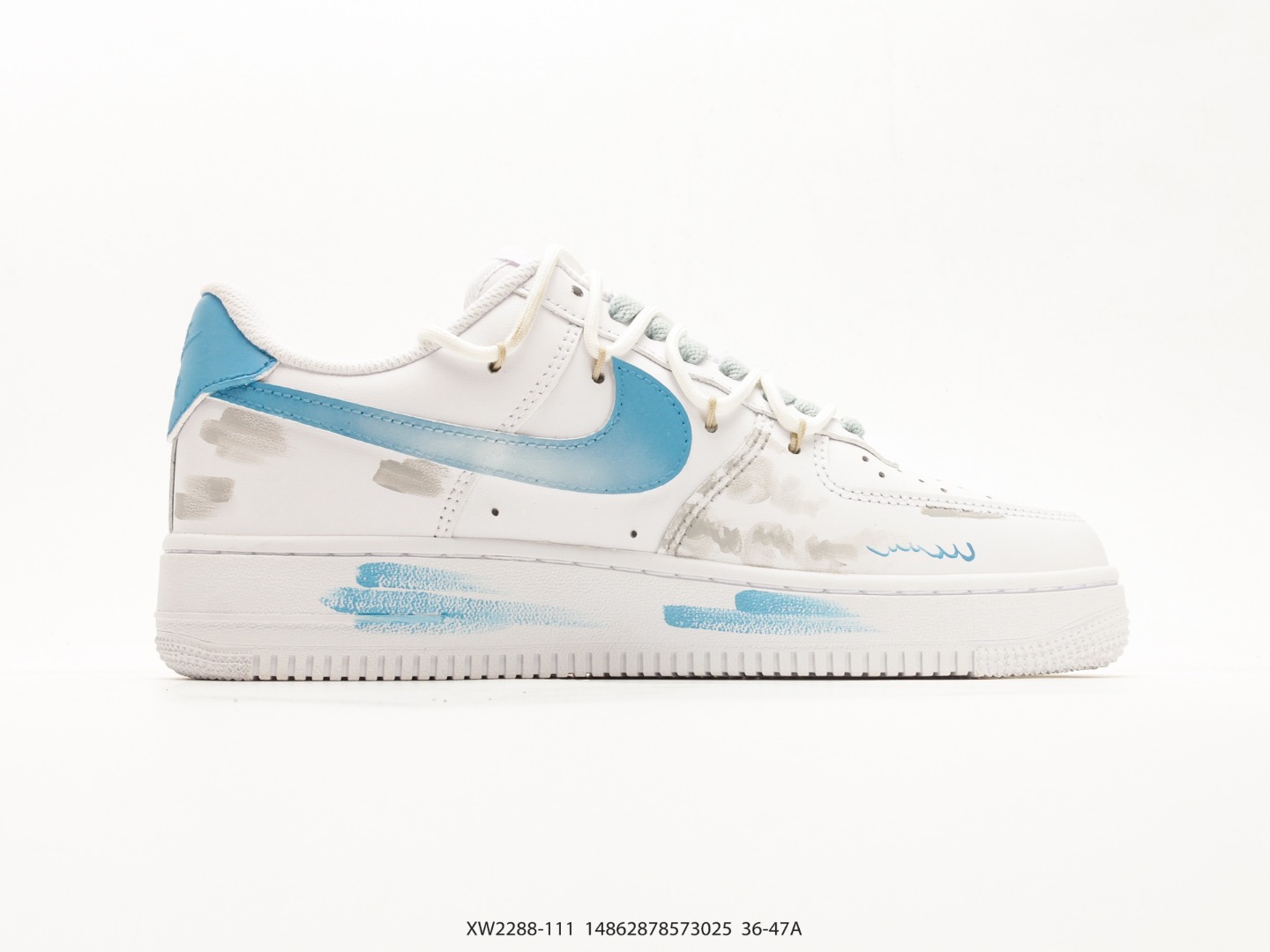 Nike Air Force 1 '07 Low Triple White view
