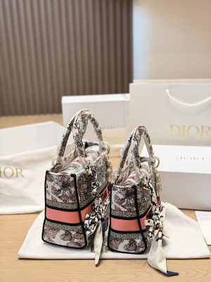 Dior Lady D-Lite Embroidered Flap Bag 24cm view 4