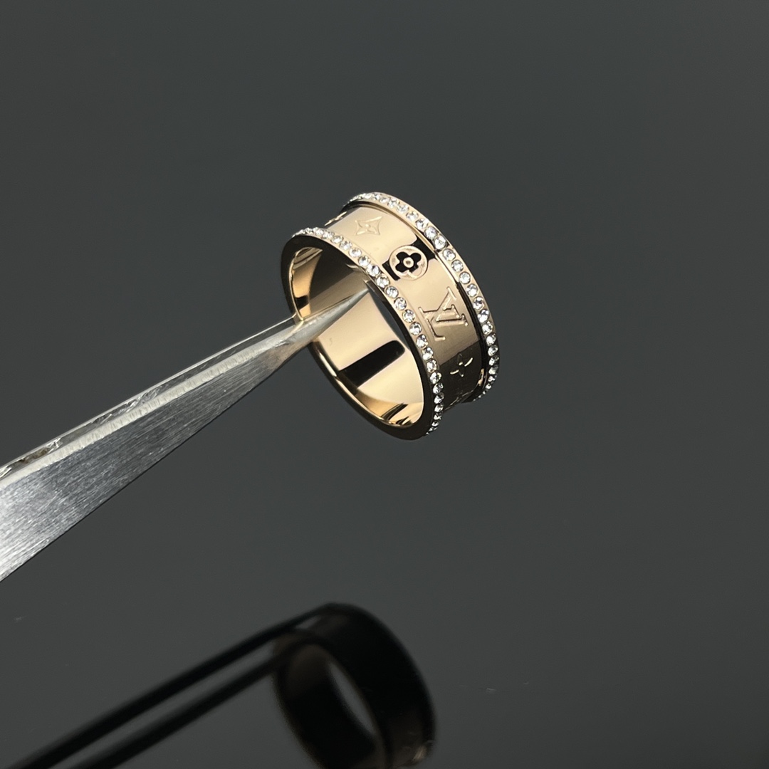 LV Floral Double-Row Diamond Ring view
