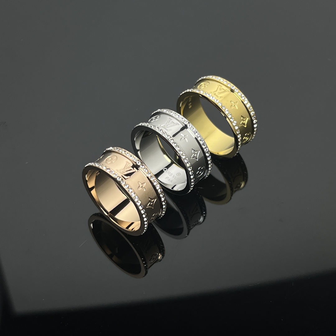 LV Floral Double-Row Diamond Ring view