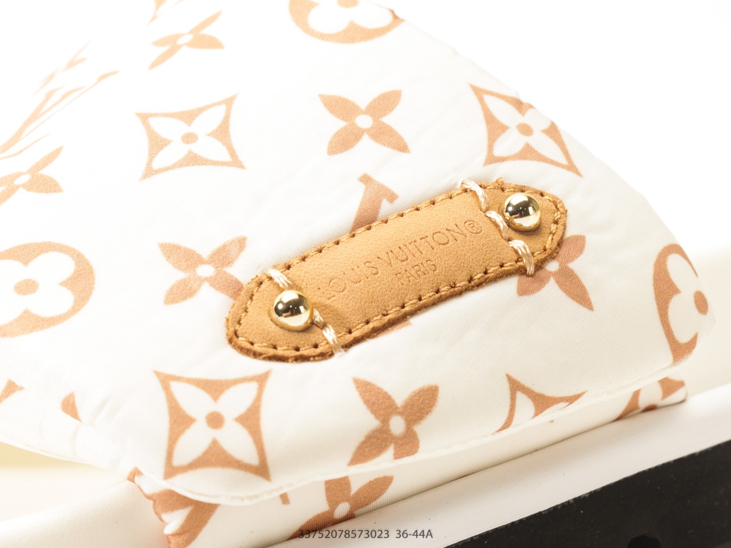 Louis Vuitton Pool Pillow Mule Slide view