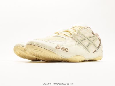 Asics Hypersync Low-Top Trainer view 5