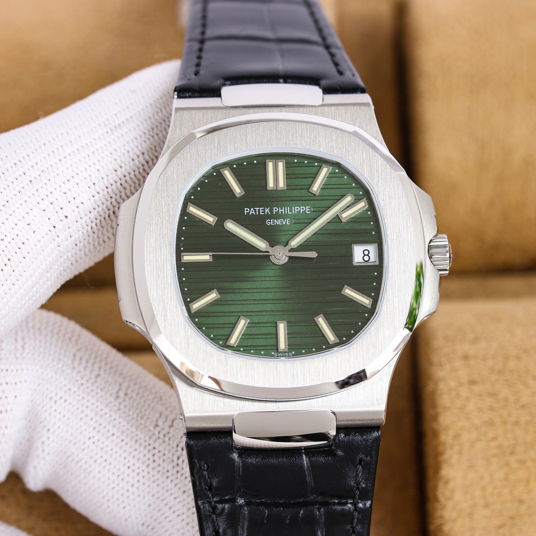 Patek Philippe Nautilus 5711 Blue Dial Watch (3K Taiwan Factory - Upgraded) view
