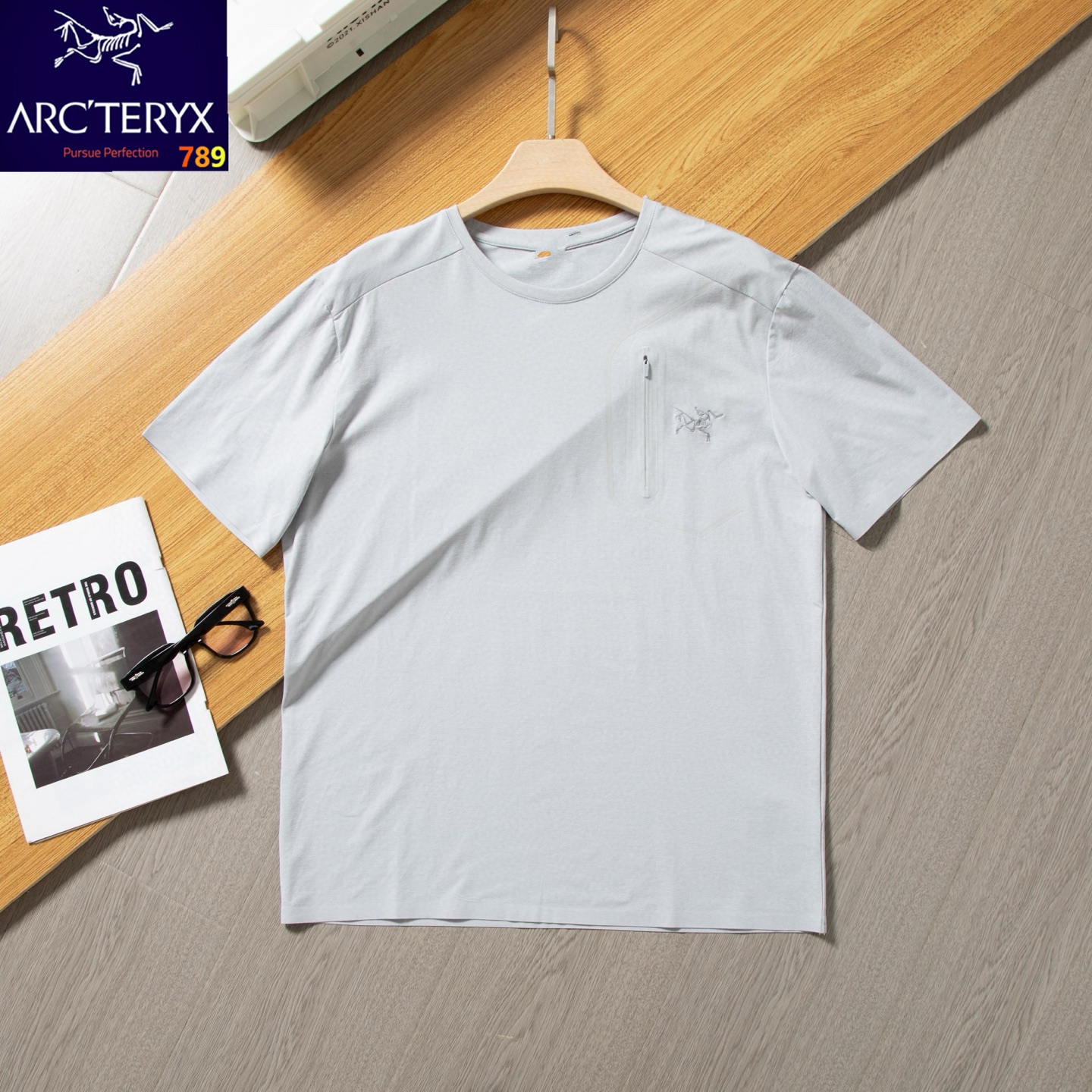 Arc'teryx Bird-Logo Quick-Dry T-Shirt Grey view