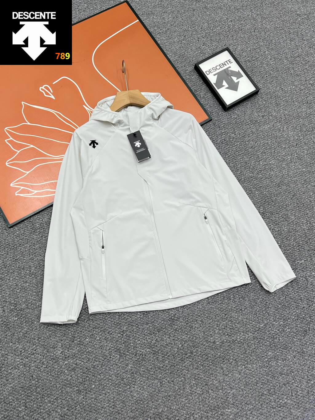 Descente Lightweight UPF Sun Protection Skin Jacket